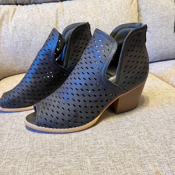 Booties - Picture 1 of 6